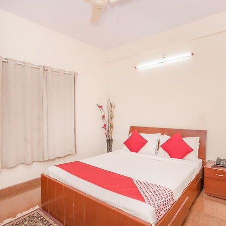 Oyo 9702 Hebbal Hotel บังกาลอร์ ภายนอก รูปภาพ