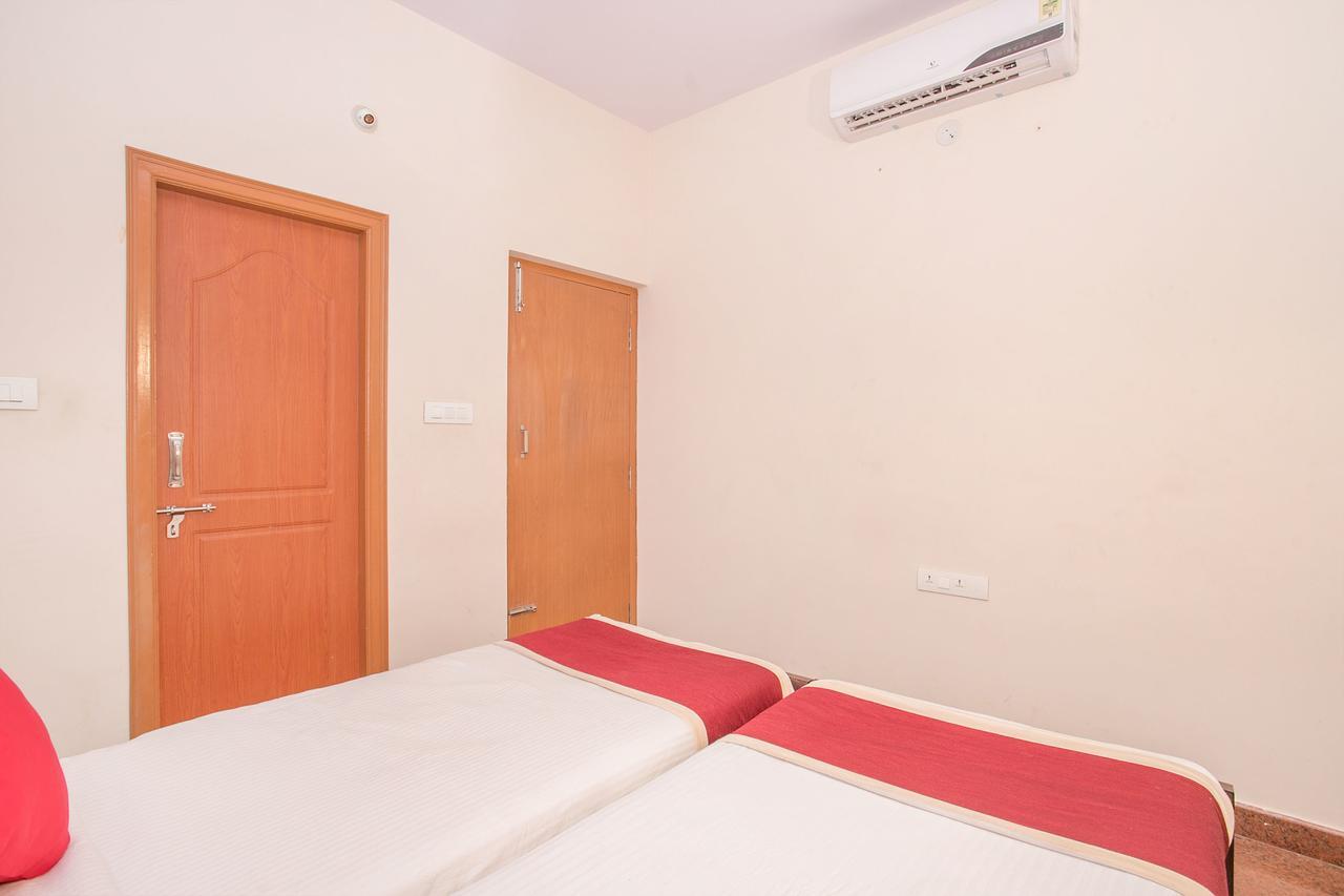Oyo 9702 Hebbal Hotel บังกาลอร์ ภายนอก รูปภาพ